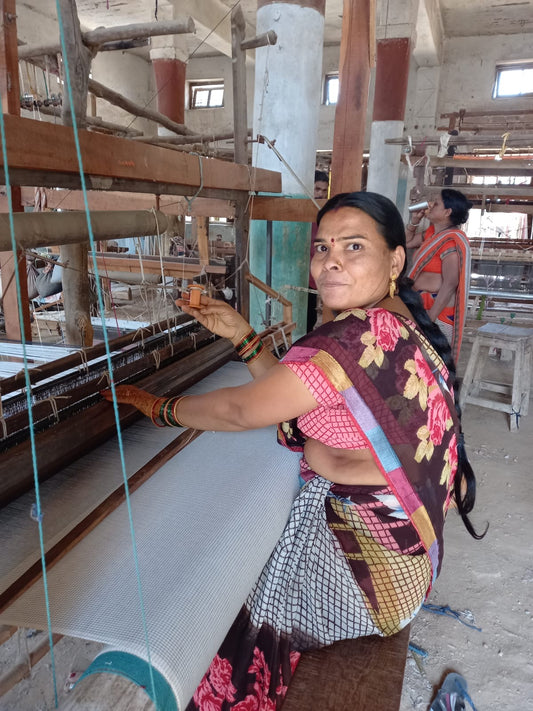 Why you should invest in handloom clothing?